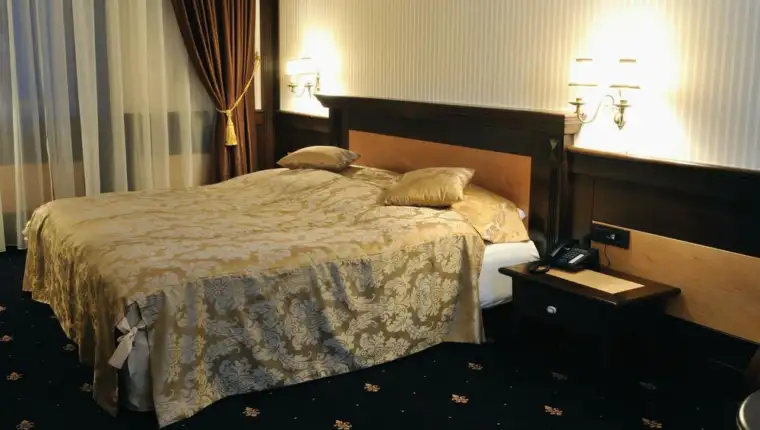 2564199_hotel-hotelska-soba_ls