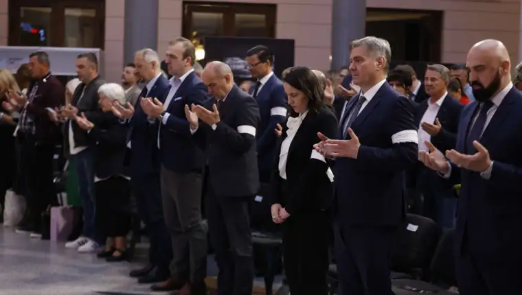 vijećnica_-dan-bijelih-traka