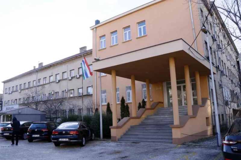 vlada_hnk