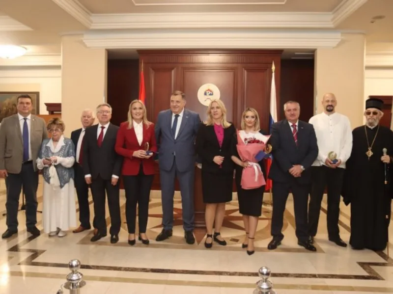 dan rusije vlada rs