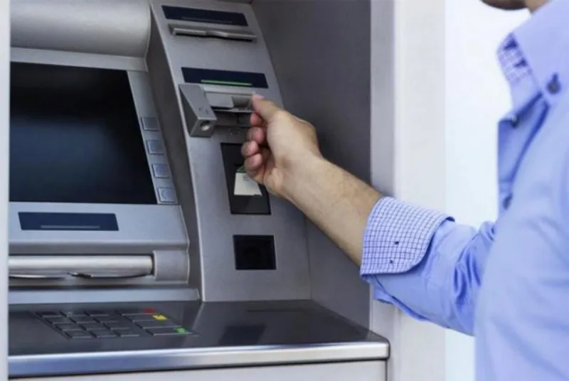 bankomat-640x429