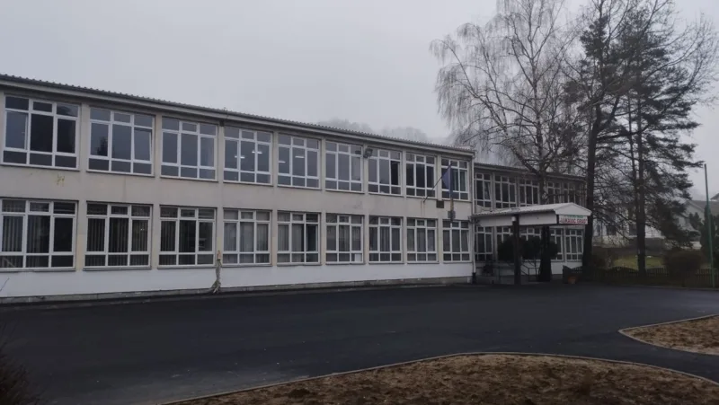 pucnjava_skola_lukavac