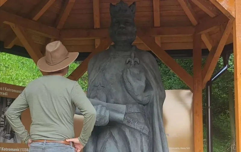 tvrtko statua
