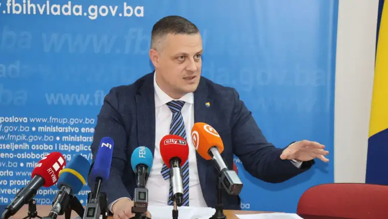 Mijatović: Vlada FBiH želi suzbiti odlazak radne snage iz BiH