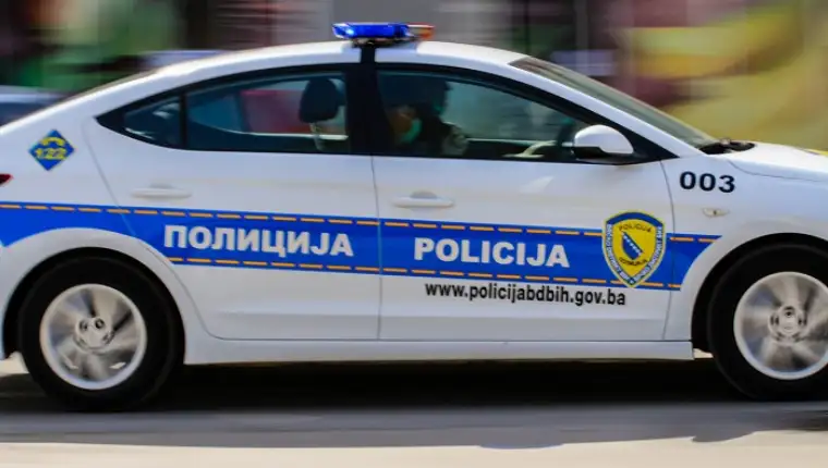 www.brckodanas.com-policija-auto