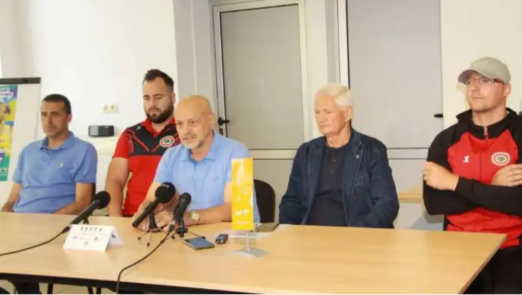 miting zebnica 4