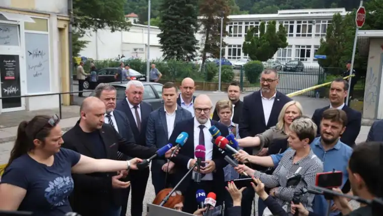 Lukavac, press