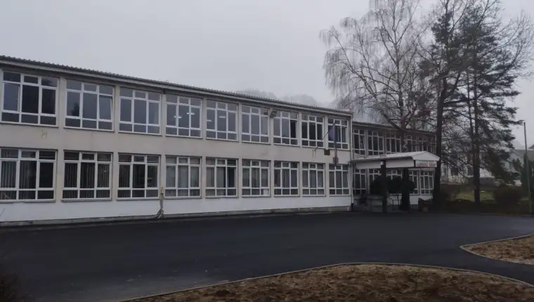 pucnjava_skola_lukavac
