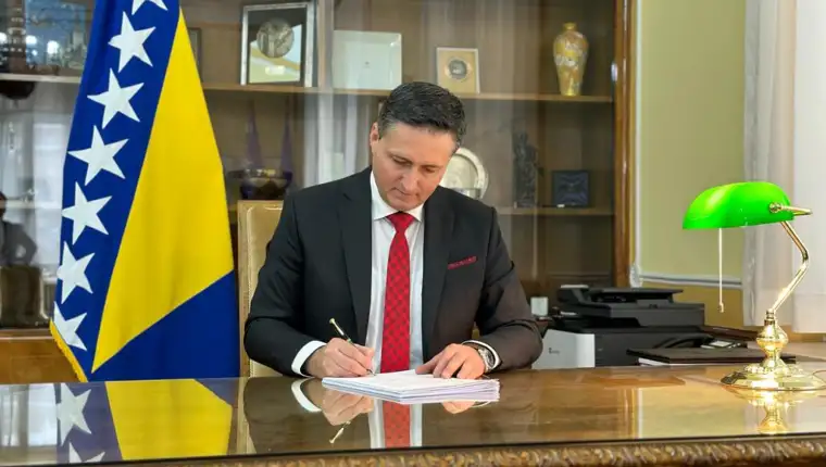 Denis Bećirović