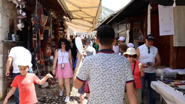 Prvi dan ljeta u Mostaru