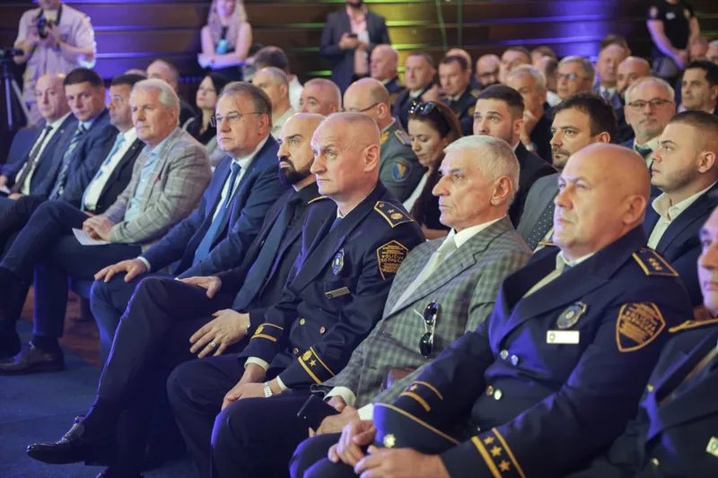 AA-20230703-31580084-31580066-BIH_OBILJEZEN_DAN_POLICIJE_U_FEDERACIJI_BIH