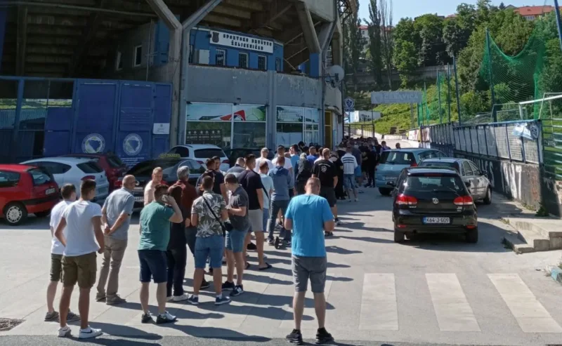 fk_zeljeznicar_navijaci