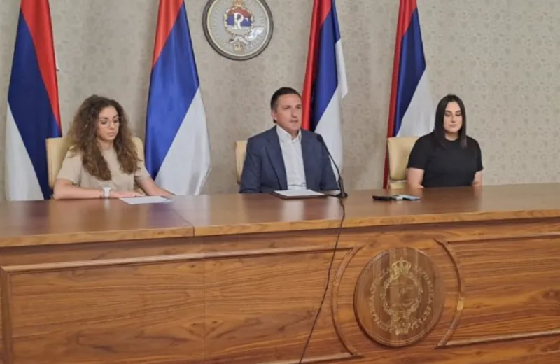 studentice cetnici