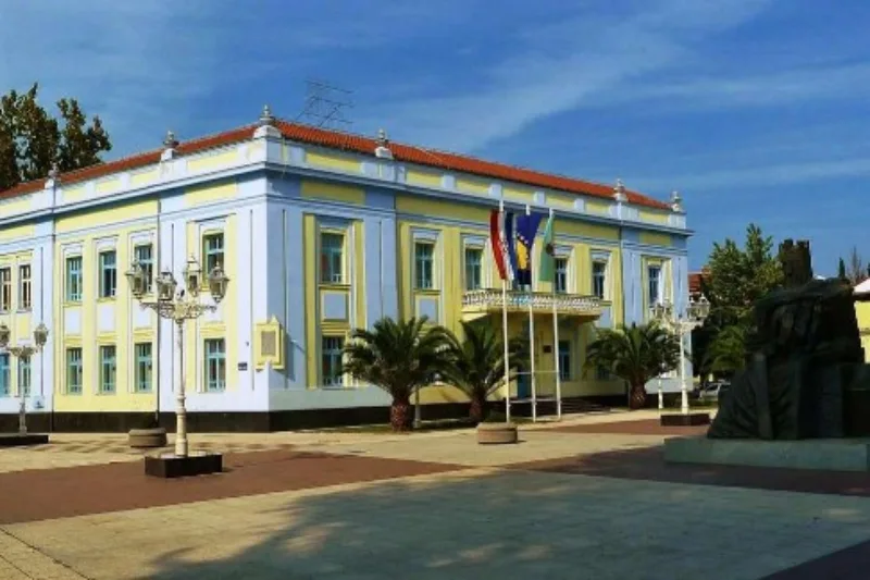 capjlina 3
