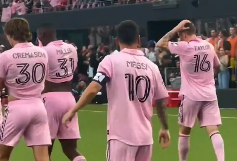 messi 4