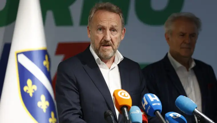 bakir izetbegovic fena press