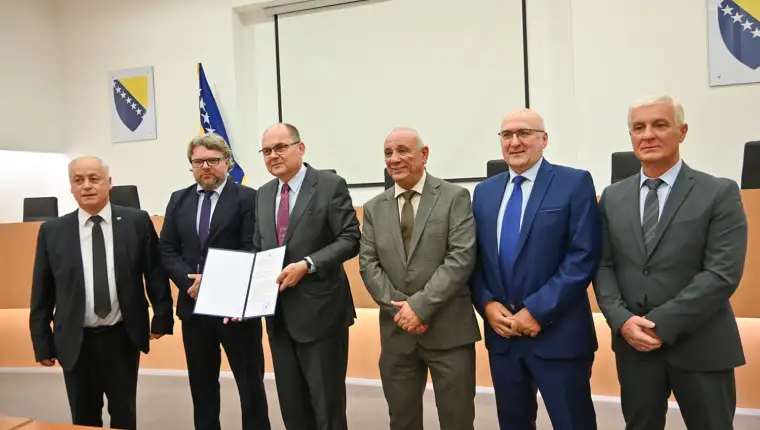schmidt cik plaketa