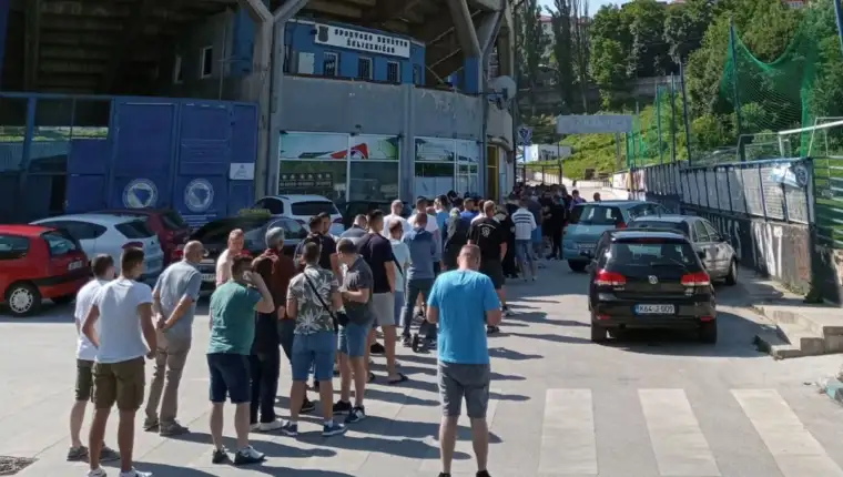 fk_zeljeznicar_navijaci