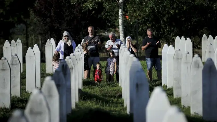 memorijalni_centar_srebrenica3