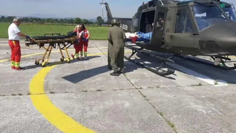 1007 Ministar Helez nagradio posadu 2 helikopterskog skvadrona OS BiH (2)