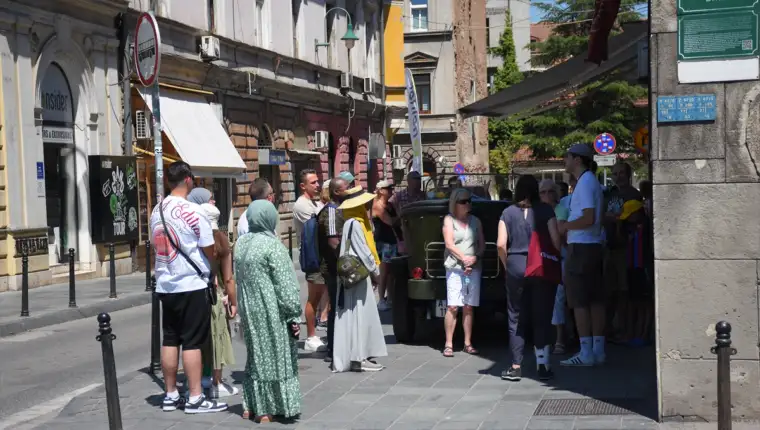 AA--UNATOC_VISOKIM_TEMPERATURAMA_SARAJEVO TURISTI (26)