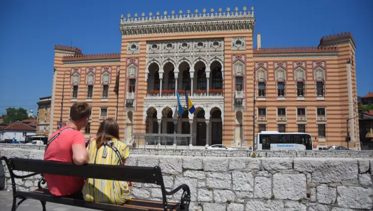 AA--UNATOC_VISOKIM_TEMPERATURAMA_SARAJEVO TURISTI (28)