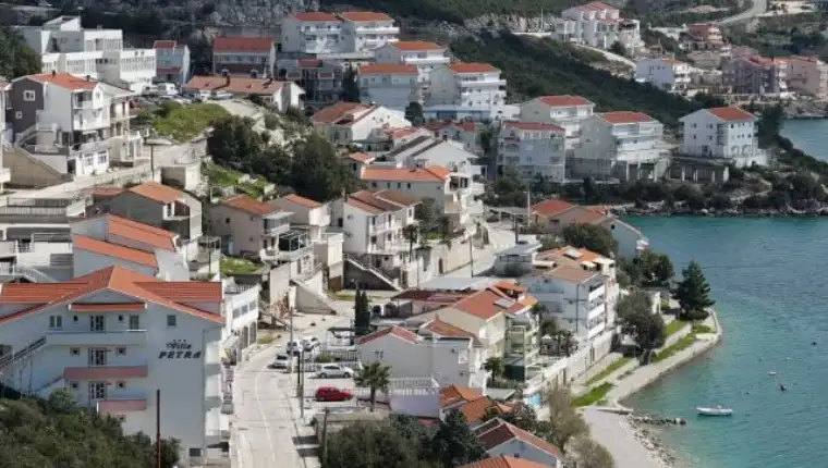 neum 4