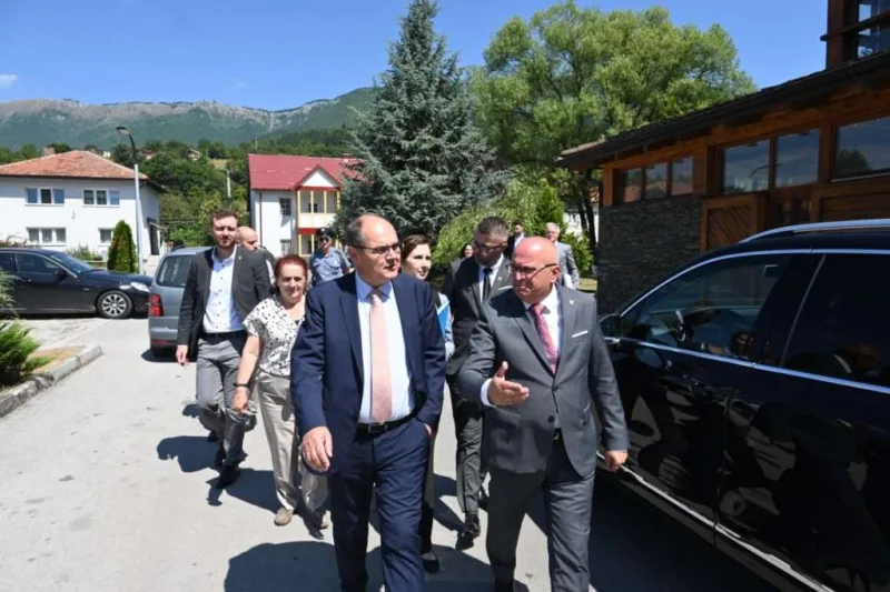 schmidt travnik
