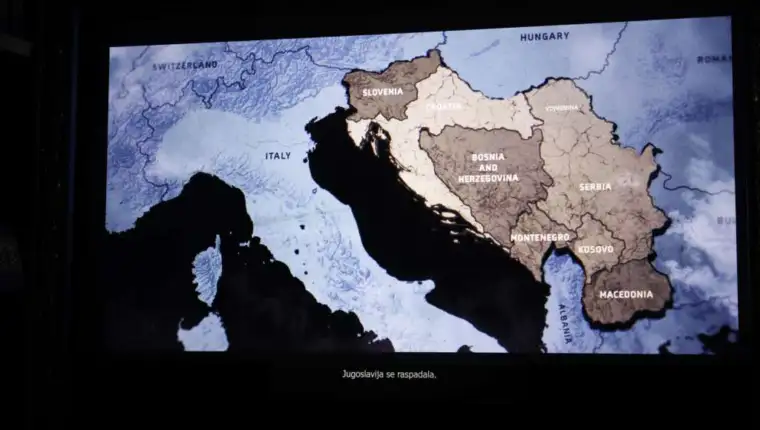 poljubite buducnost1jpg
