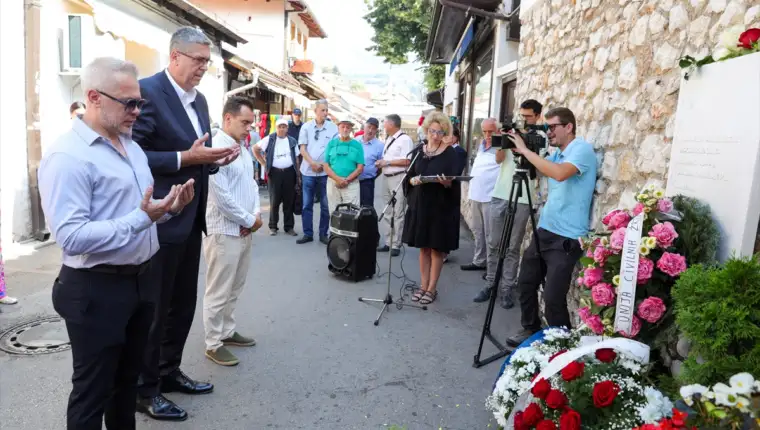 AA-GODISNJICA_MASAKRA_U_SARAJEVSKOJ_ULICI_HALACI (4)