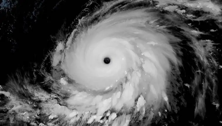 US-GUAM-WEATHER-TYPHOON
