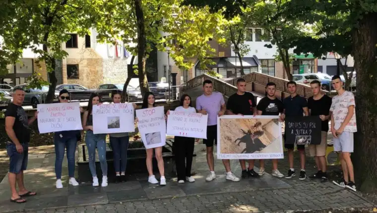 protesti_tesanj_azil_za_pse