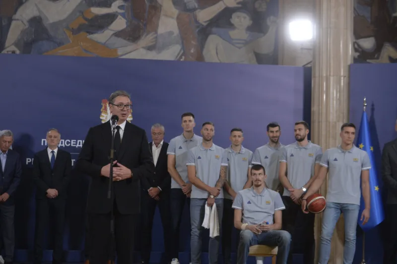 aleksandar vucic kosarkasi