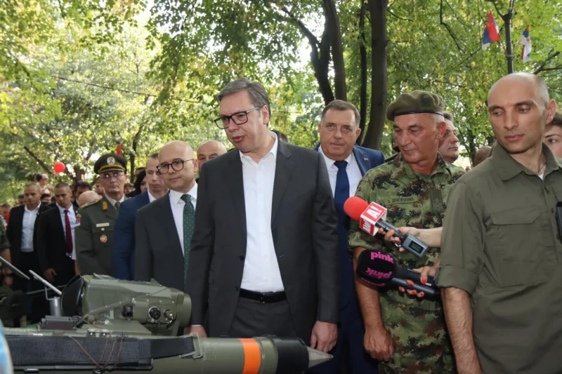 vucic-dodik-oruzje