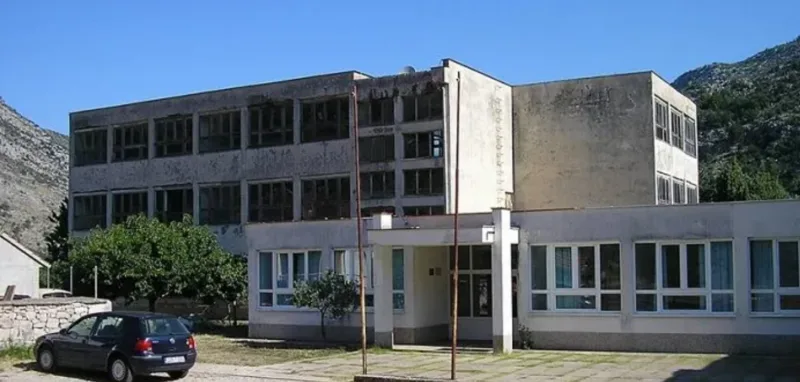 skoča u hutovu