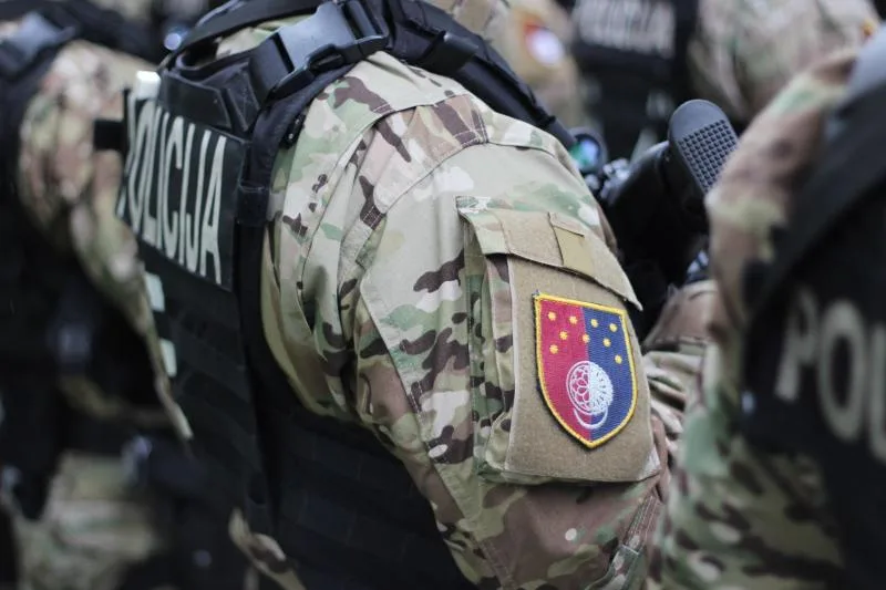 policija
