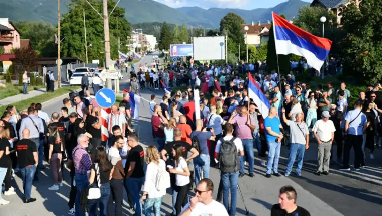 okupljanje srba