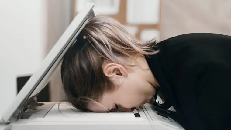 mrzim posao zena laptop