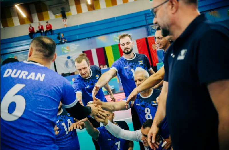 sjedeca 10