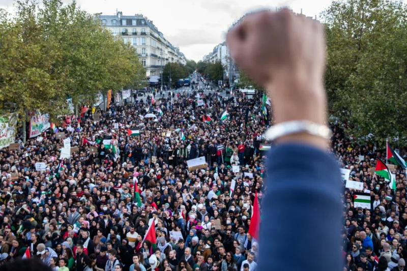Desetine hiljada ljudi na skupu podrške Palestini u Parizu