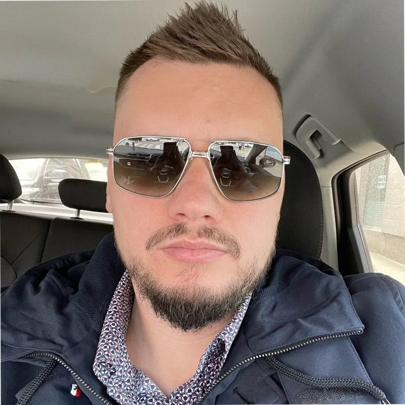 elmedin karisik1.jpg