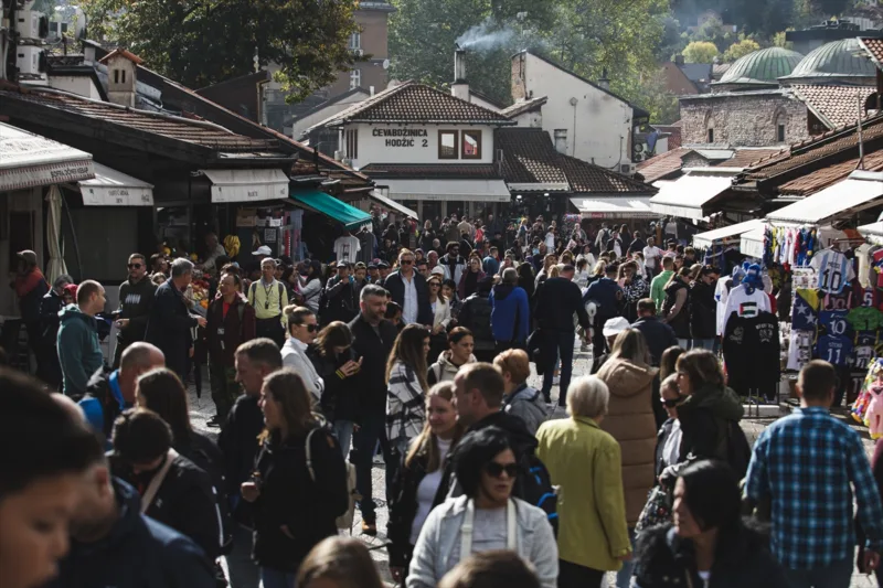 AA-JESEN_U_SARAJEVU_turisti (7)