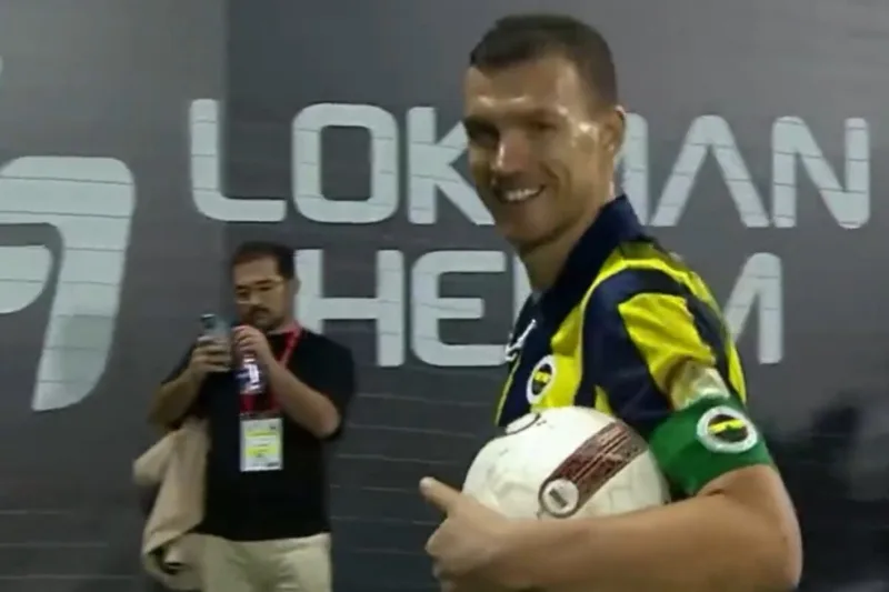 edin-dzeko-lopta-1200x800