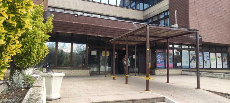AA-20231031-32585083-32585069-BIH_DOM_ZDRAVLJA_U_BIHACU_I_DALJE_CEKA_NA_IZGRADNJU_NOVOG_OBJEKTA
