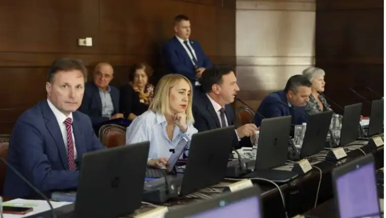 vlada fbih 6