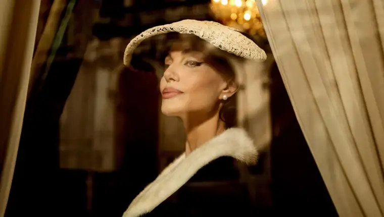 Angelina-jolie-becomes-maria-callas