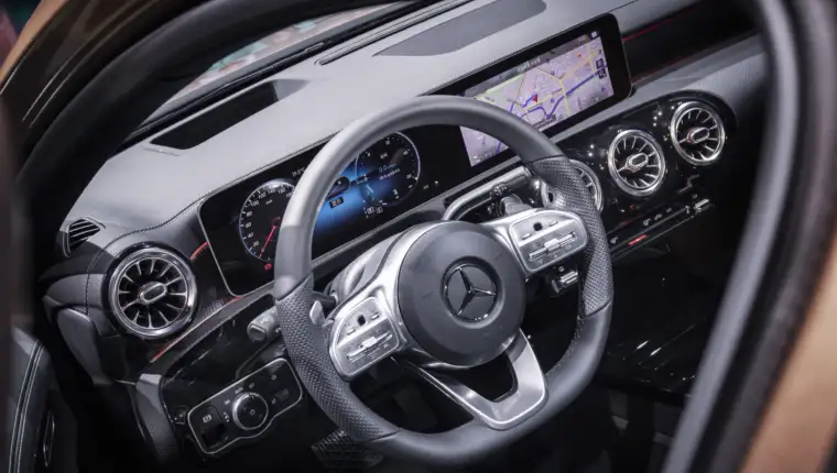 Mercedes-Benz Cars am Vortag der Auto China 2018: Die neue A-Klasse L Limousine feiert Weltpremiere in Peking