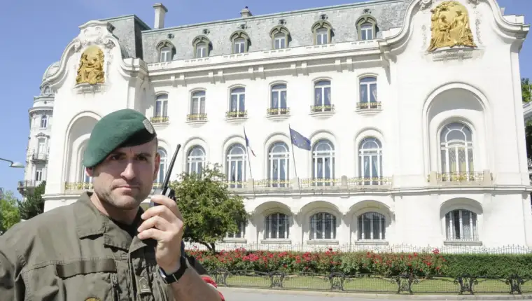 austrija vojska francuska ambasada