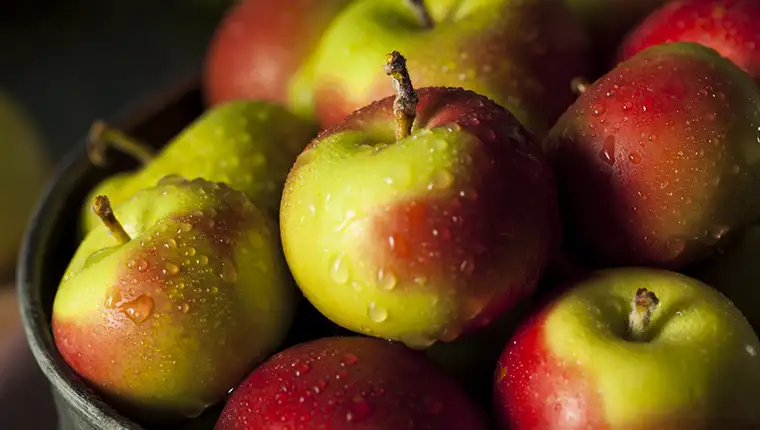 Raw Organic Lady Apples