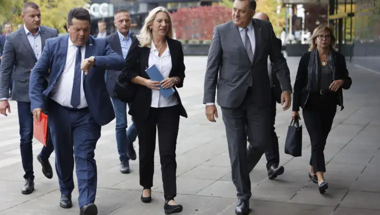 sastanak-lidera-trojka-snsd-hdz-7